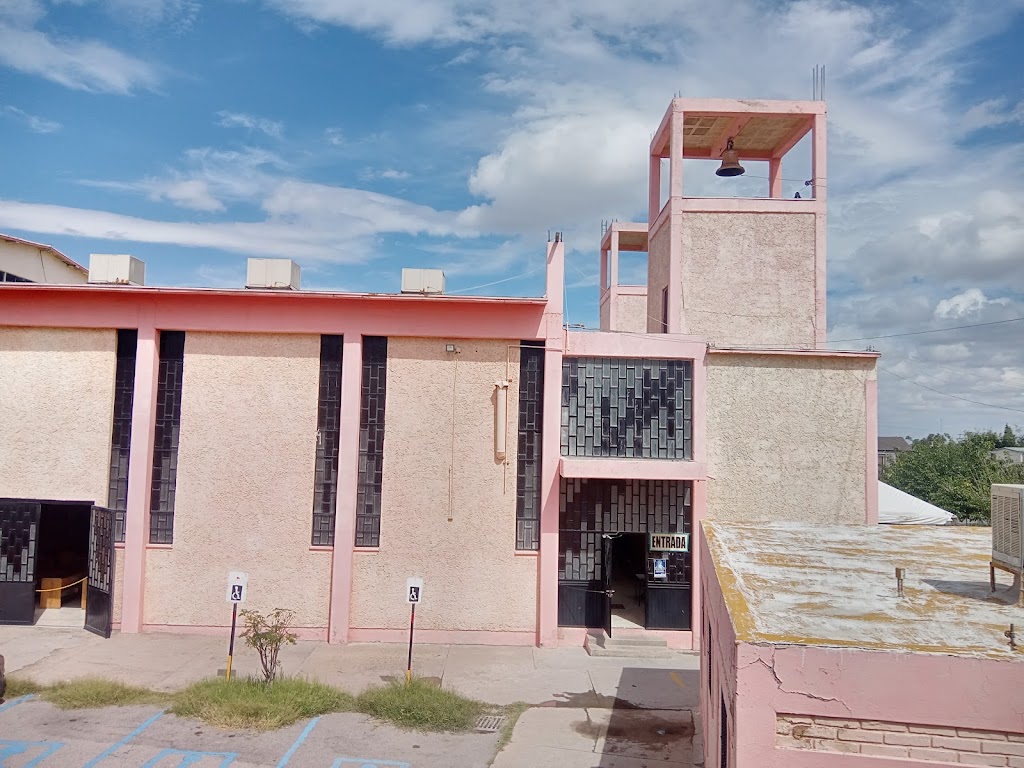 Parish of the Transfiguration of the Lord | C. Enebro 5819, Infonavit, Ampliación Aeropuerto, 32698 Cd Juárez, Chih., Mexico | Phone: 656 620 4077