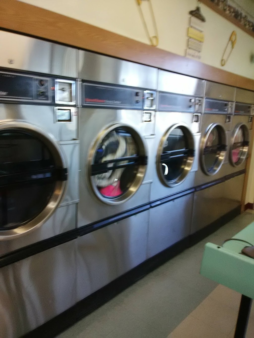 AAA Sparkle Laundry | 330 Caldwell Blvd, Nampa, ID 83651, USA | Phone: (208) 412-3253