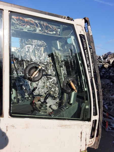 Santa Clarita Mobile Glass | 28840 N.Silver Saddle Cir #203, Canyon Country, CA 91387, USA | Phone: (661) 261-4896