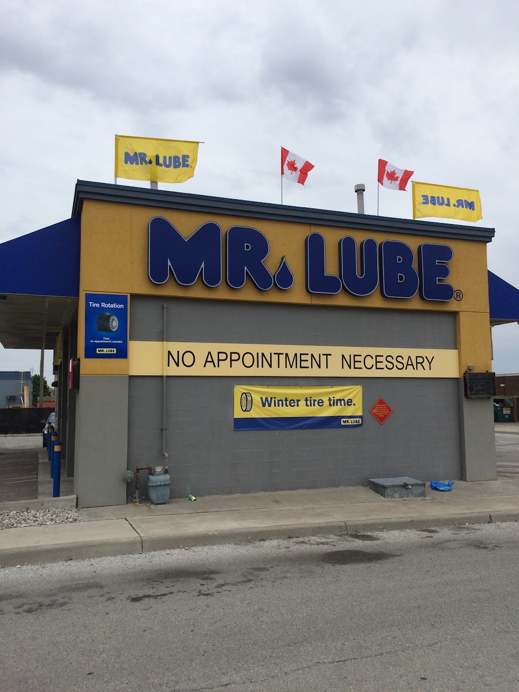 Mr. Lube + Tires | 4380 Walker Rd, Windsor, ON N8W 3T5, Canada | Phone: (519) 250-4099