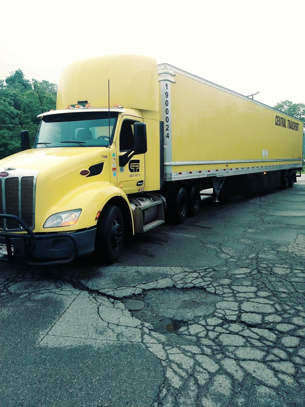 Central Transport | 2850 Kramer Rd, Gibsonia, PA 15044, USA | Phone: (586) 467-1900