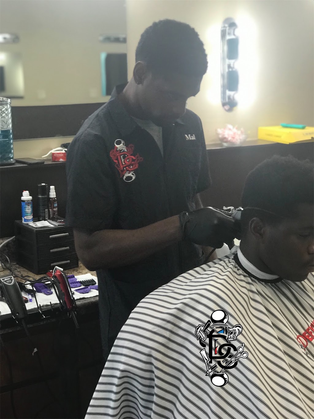 Defyne Stylez Barber Lounge. LLC | 5842 Goodman Rd, Horn Lake, MS 38637, USA | Phone: (662) 470-6852