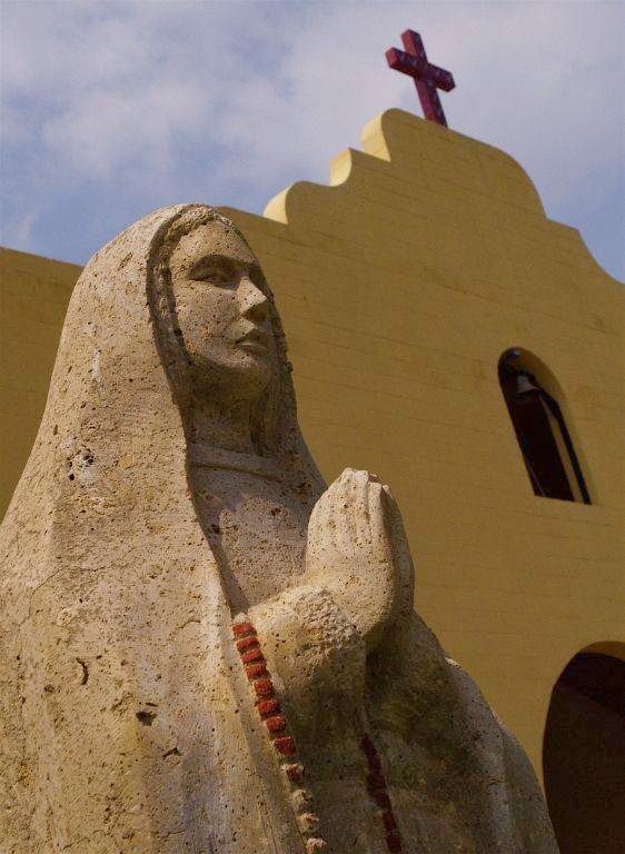 Nuestra Señora Del Rosario Catholic Church | 420 Sierra Vista Blvd, Laredo, TX 78046, USA | Phone: (956) 753-8764