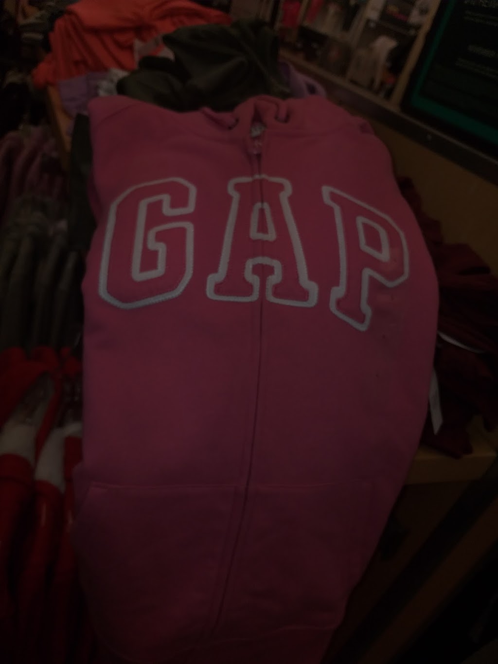 Gap Factory - with Curbside Pickup | 1025 Outlet Center Dr Suite #720, Smithfield, NC 27577, USA | Phone: (919) 989-7158