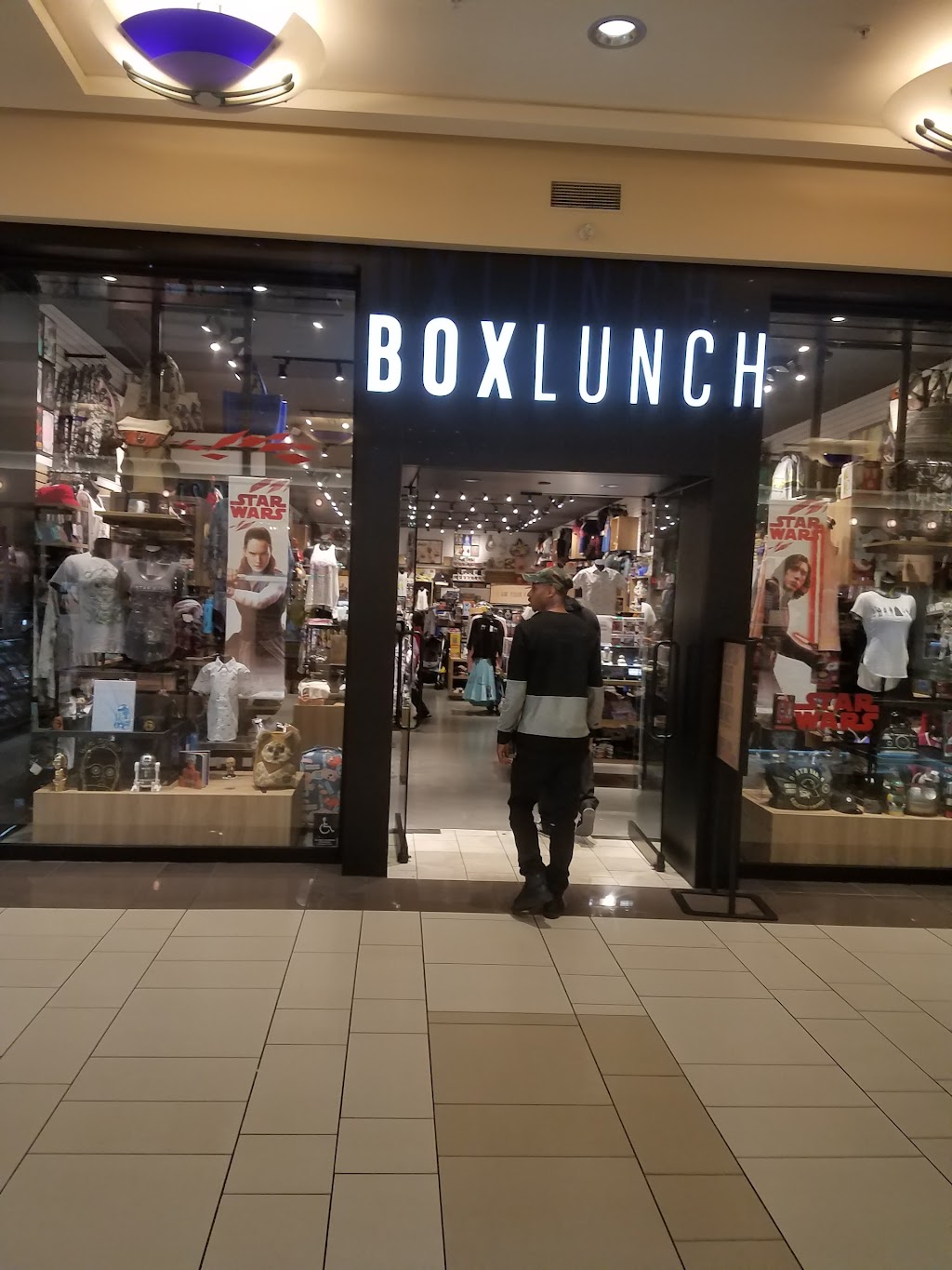 BoxLunch | 236 Orland Square Dr RM B10, Orland Park, IL 60462, USA | Phone: (708) 873-0348