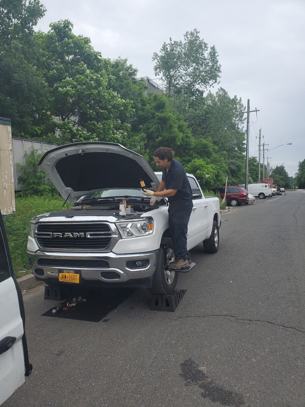 Oil Change On Wheels | 7 Deronde Rd, Monsey, NY 10952, USA | Phone: (845) 587-3535