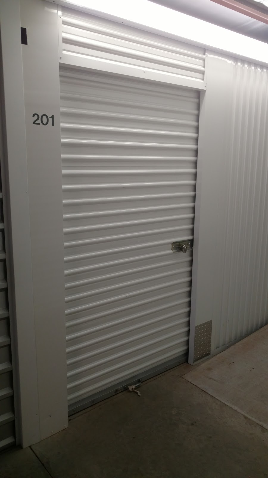 Bryant Square Self Storage | 1750 E 2nd St, Edmond, OK 73034, USA | Phone: (405) 645-7537