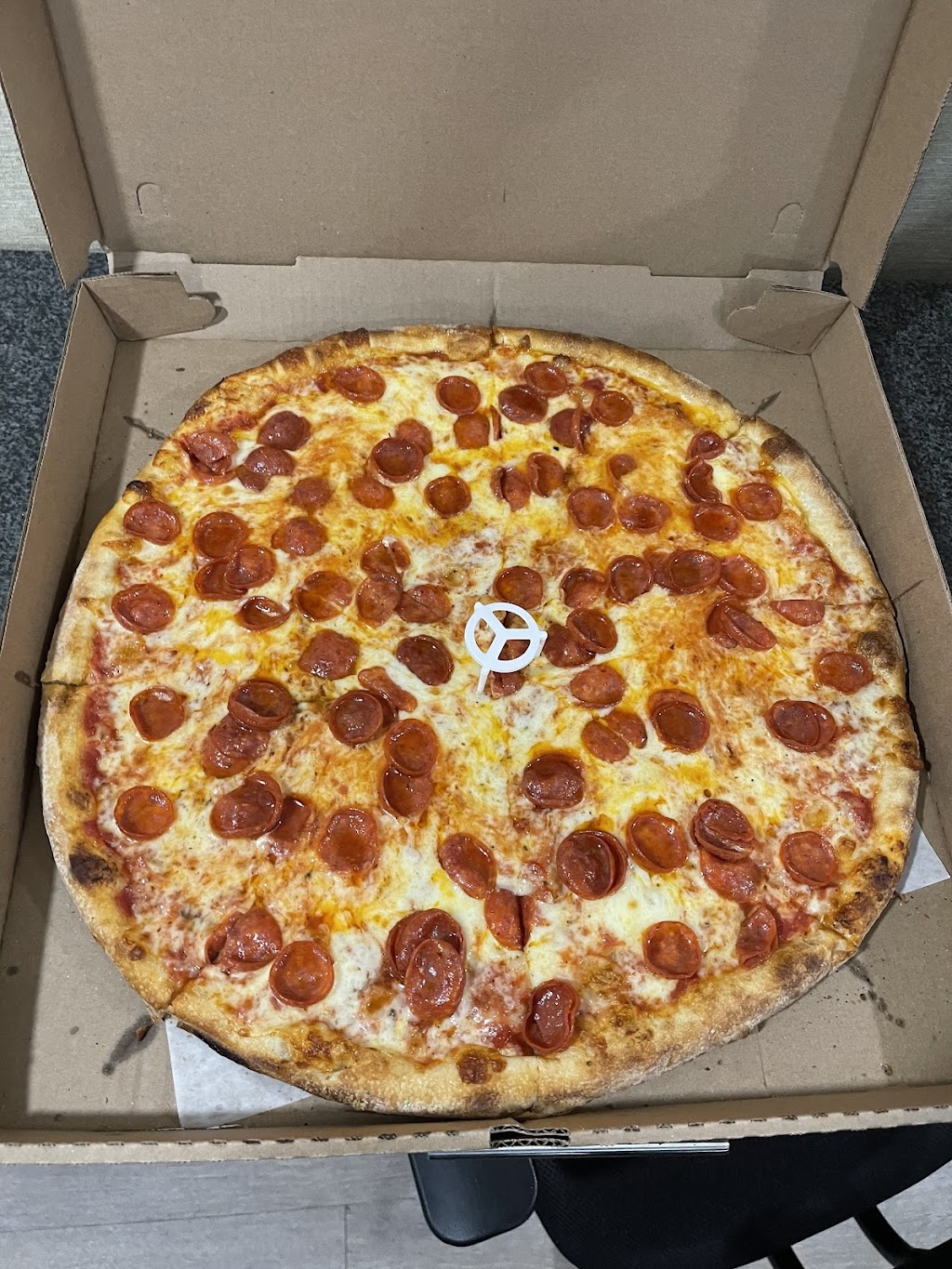 Umberto’s Pizzeria | 64 Manetto Hill Rd, Plainview, NY 11803, USA | Phone: (516) 433-4999