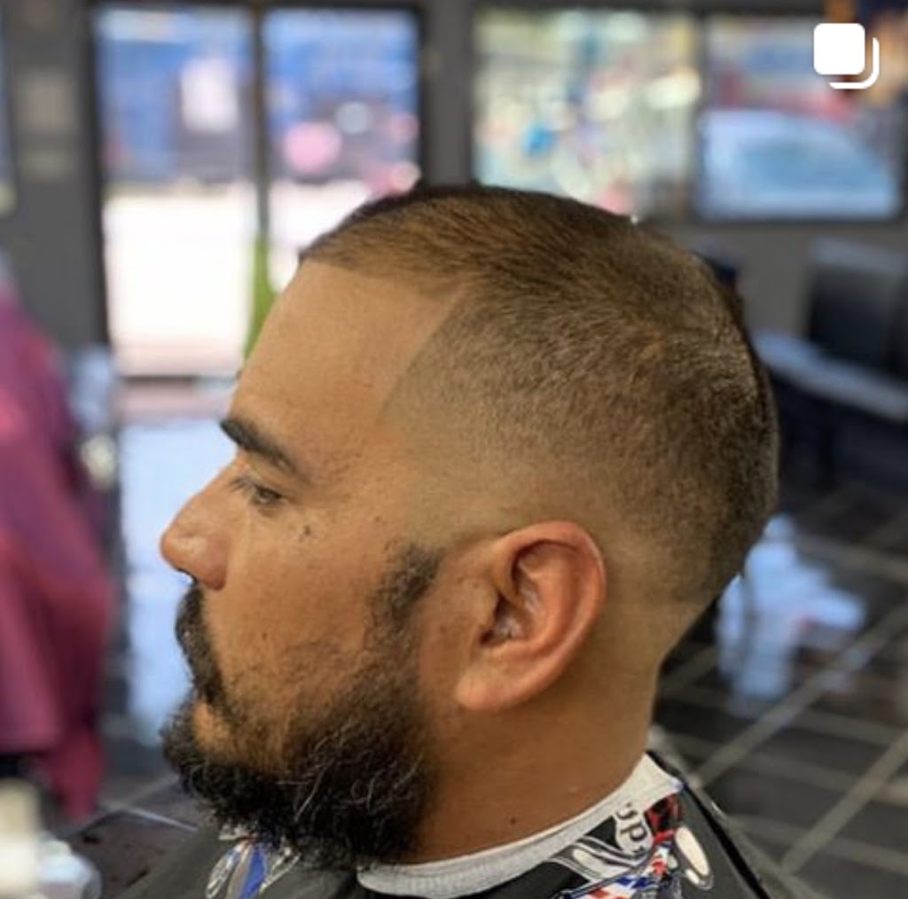 Chop n Blades barber shop | 2805 W Clarendon Dr, Dallas, TX 75211, USA | Phone: (214) 238-0541