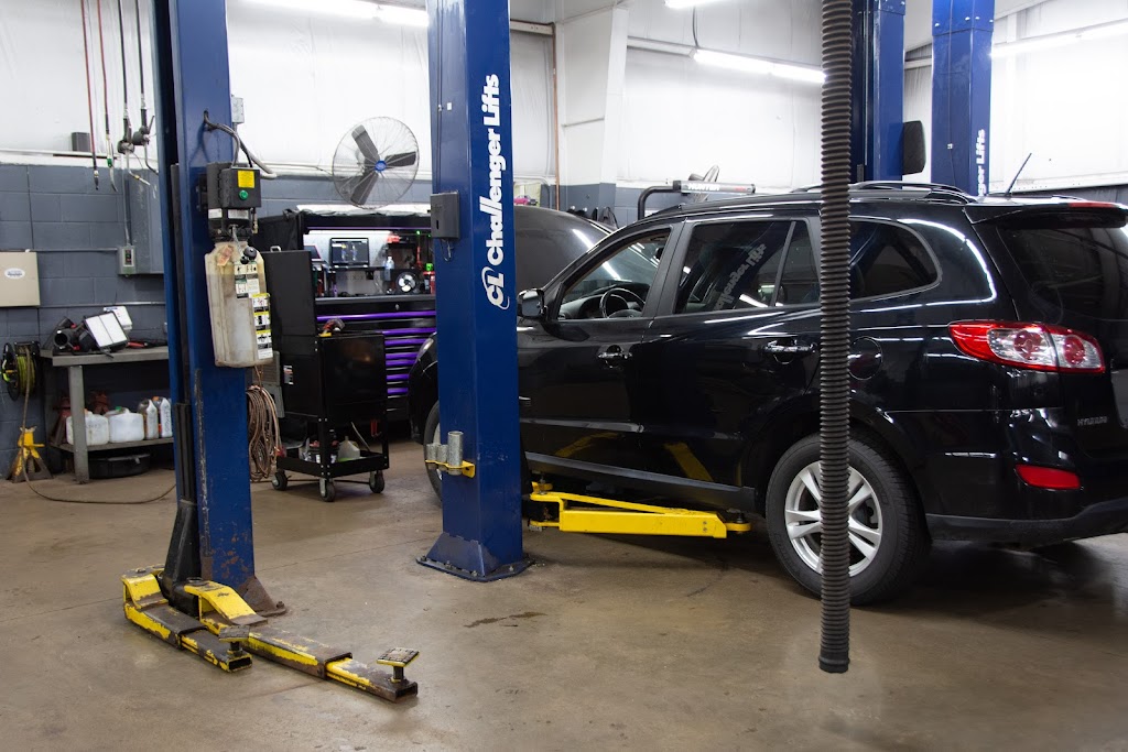 Silver Lake Auto & Tire Centers | 30620 County Rd VV, Hartland, WI 53029, USA | Phone: (262) 392-8710