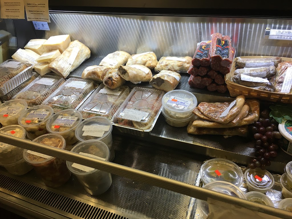 Ferraras Market | 20 W Central St, Franklin, MA 02038, USA | Phone: (508) 520-4621