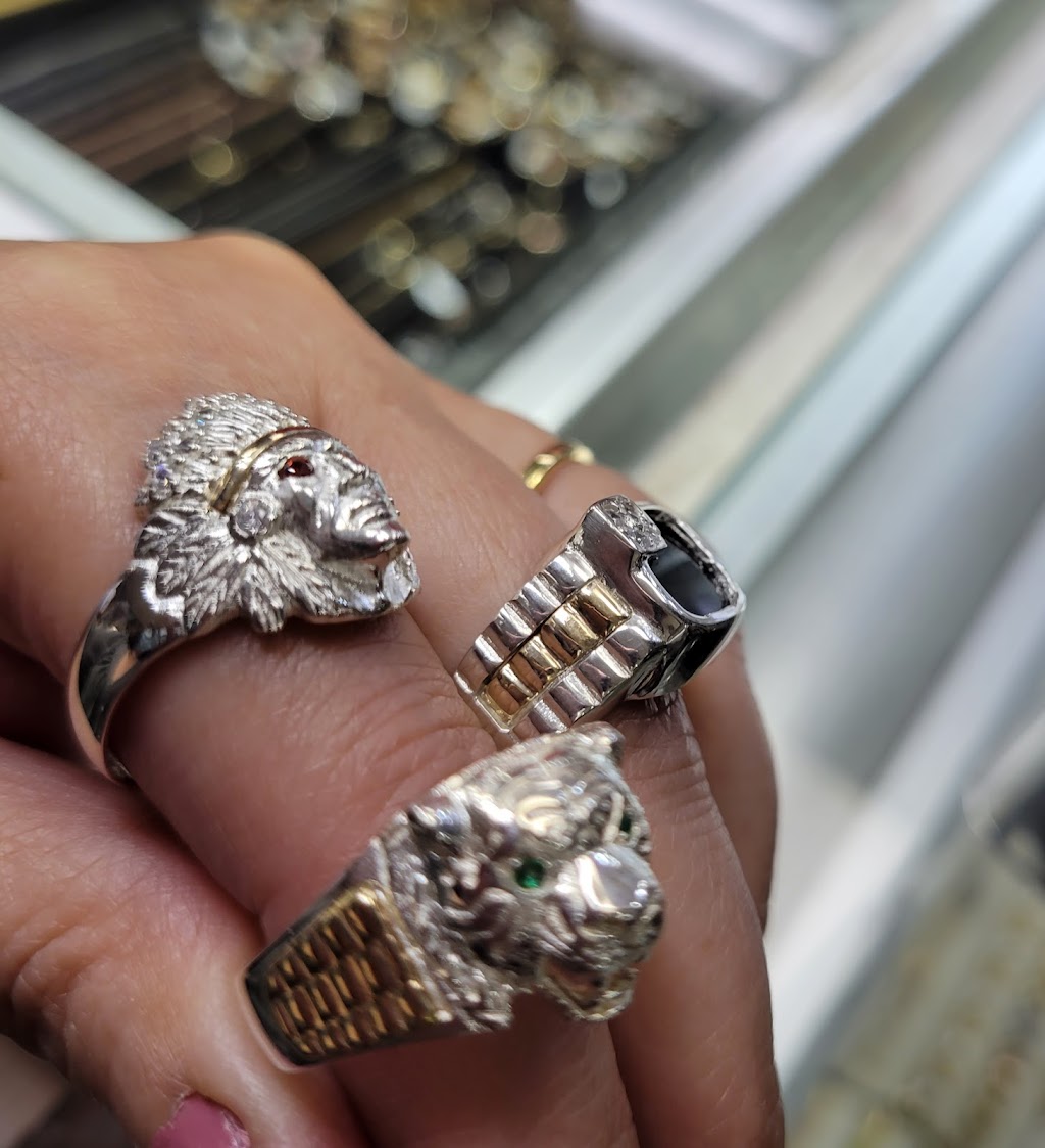 Mr Oro Jewelry | 2207 Belvidere Rd, Waukegan, IL 60085, USA | Phone: (847) 625-1607