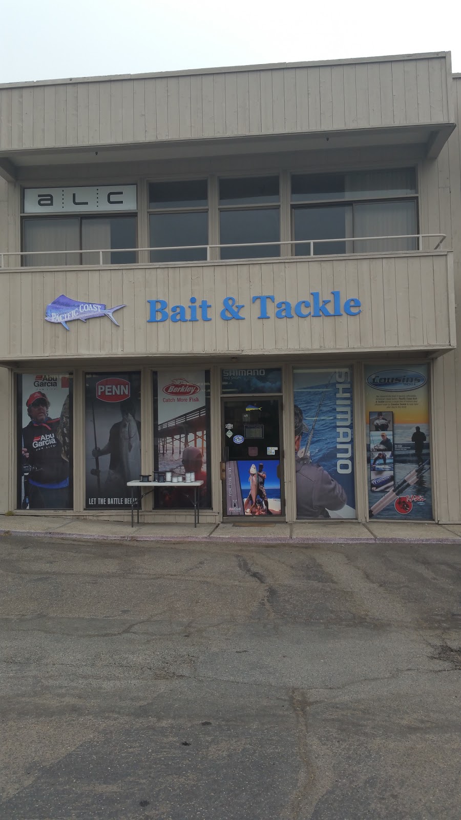 Pacific Coast Bait And Tackle | 2110 S Coast Hwy, Oceanside, CA 92054, USA | Phone: (760) 439-3474