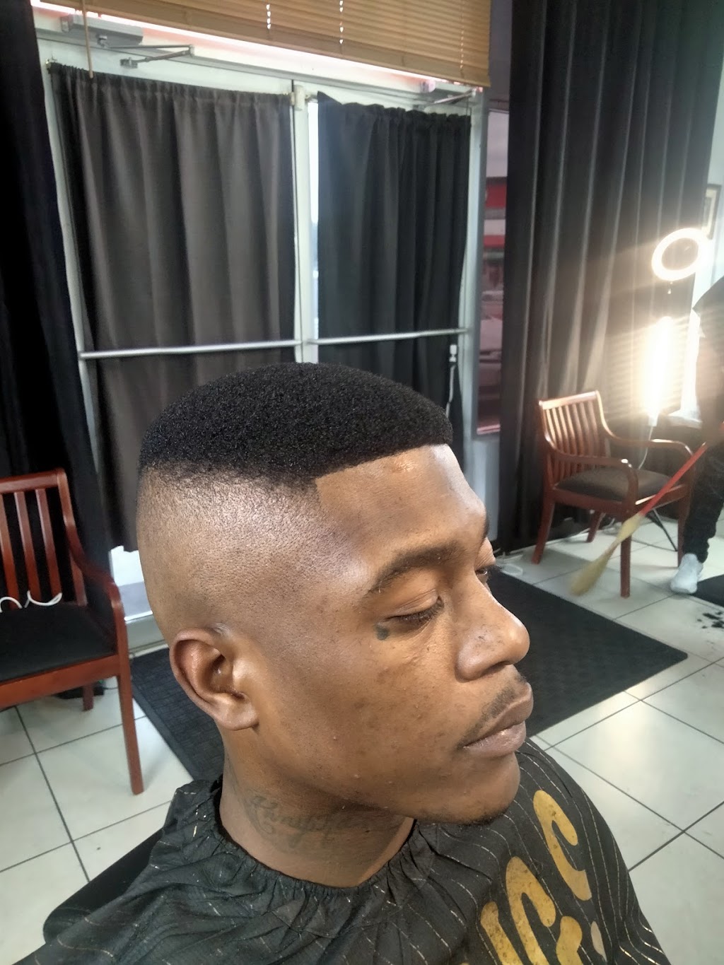 Kings Style & Barber | 2518 W Marshall Dr STE A, Grand Prairie, TX 75051, USA | Phone: (817) 368-8932