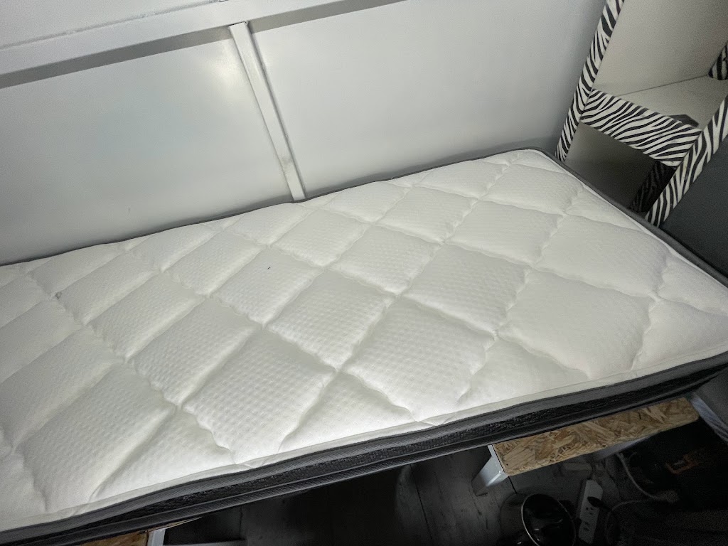 Galaxy Truck Mattress | 2400 Alliance Gateway Fwy, Fort Worth, TX 76177, USA | Phone: (214) 701-4622