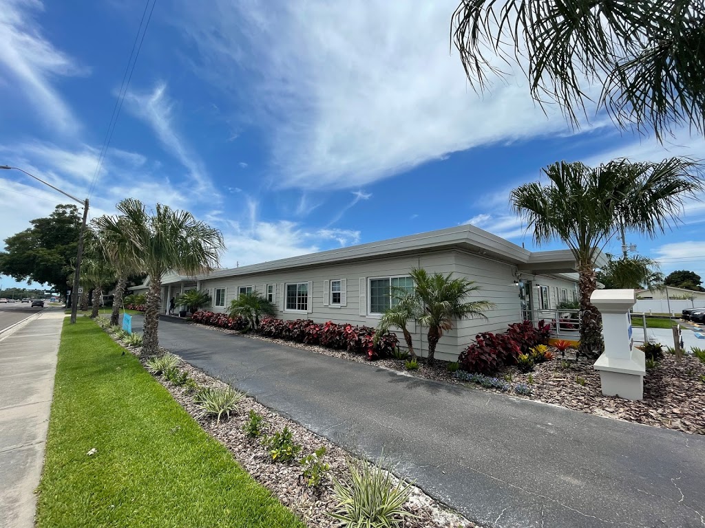 Eagle Lake Nursing and Rehab Center | 1100 66th St N, St. Petersburg, FL 33710, USA | Phone: (727) 345-9331