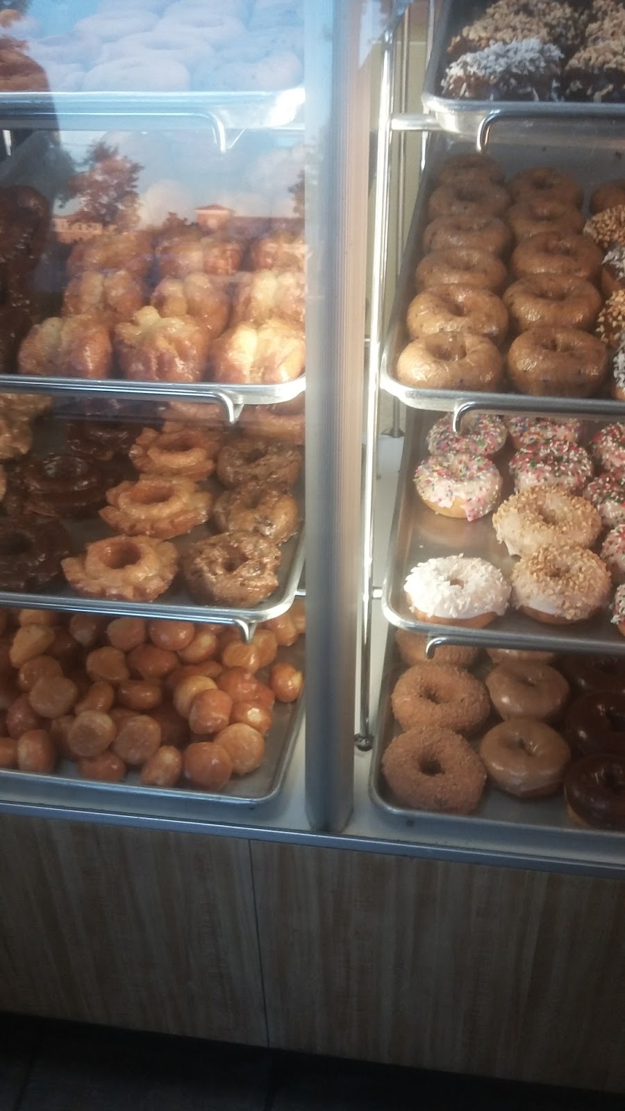 Pams Donuts | 2905 S Euclid Ave, Ontario, CA 91762, USA | Phone: (909) 986-6989