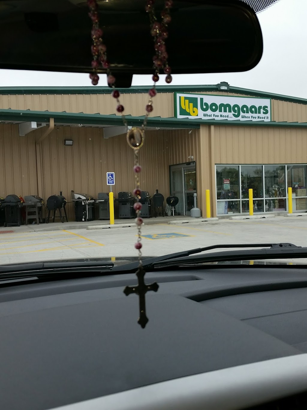 Bomgaars | 1026 Rd E, Schuyler, NE 68661, USA | Phone: (402) 352-7900