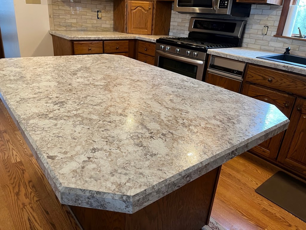 Great American Countertop Company | 26 Holiday Dr, Collinsville, IL 62234, USA | Phone: (618) 954-1182