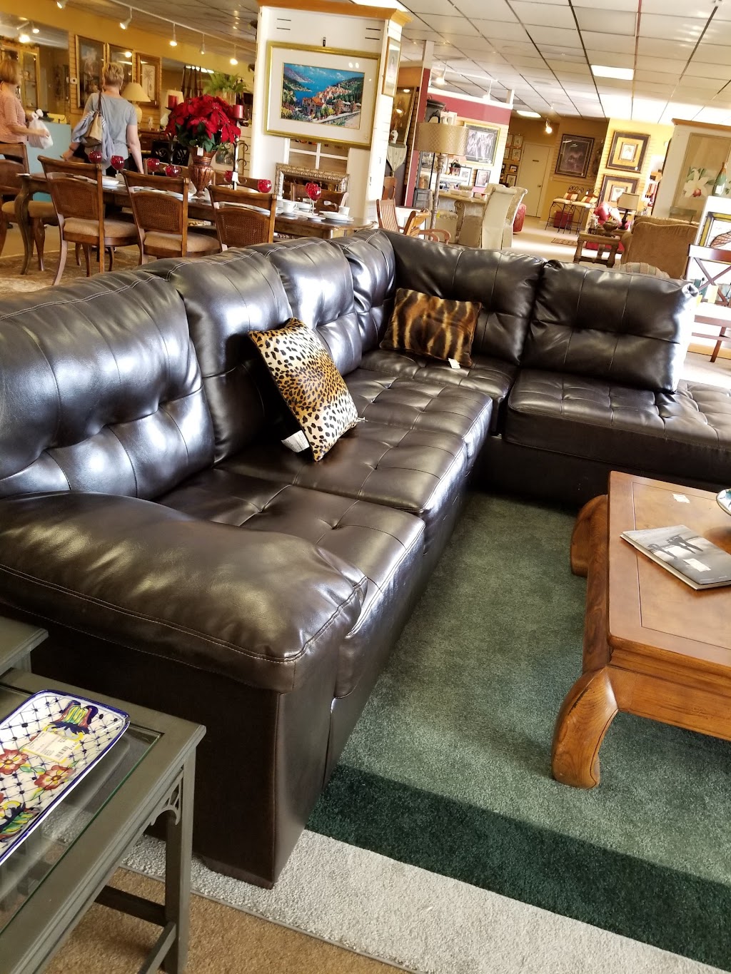Clearing House Furniture Consignment | 9365 Philips Hwy #102, Jacksonville, FL 32256, USA | Phone: (904) 928-3100
