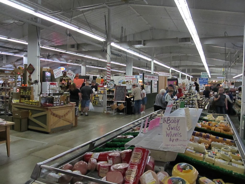 Hartville MarketPlace & Flea Market | 1289 Edison St NW, Hartville, OH 44632, USA | Phone: (330) 877-9860