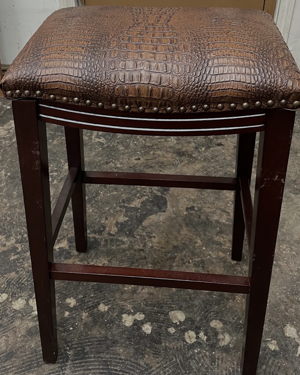 Accent Upholstery | 15633 Harper Ave, Detroit, MI 48224, USA | Phone: (313) 522-3065