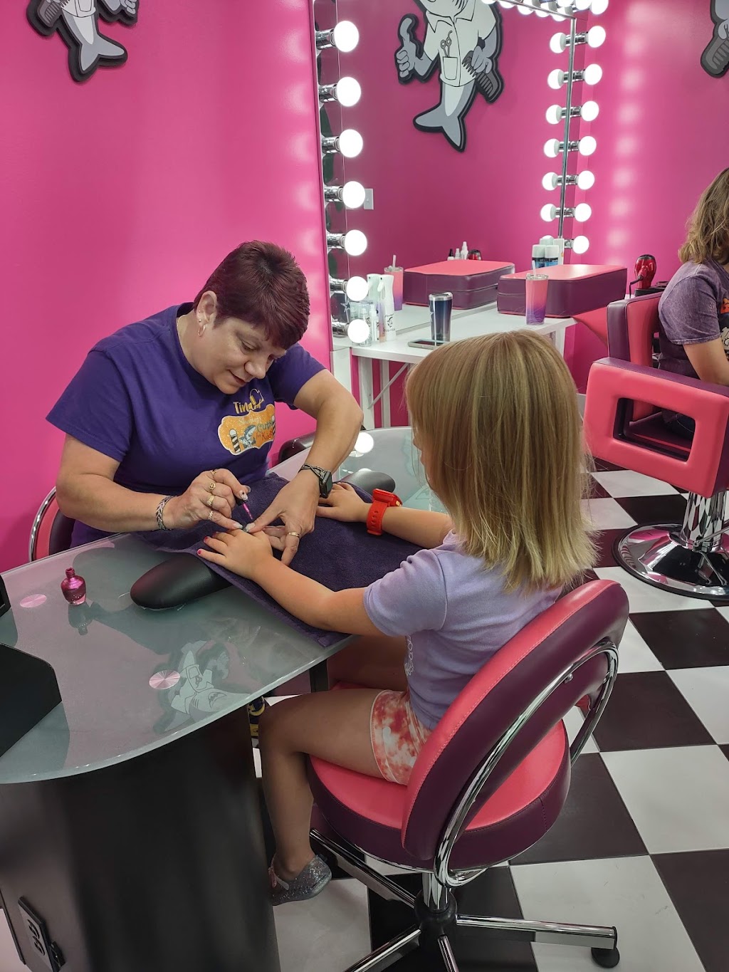 Sharkeys Cuts For Kids - North Fort Worth | 750 W Bonds Ranch Rd Suite 600, Fort Worth, TX 76131, USA | Phone: (682) 224-6241