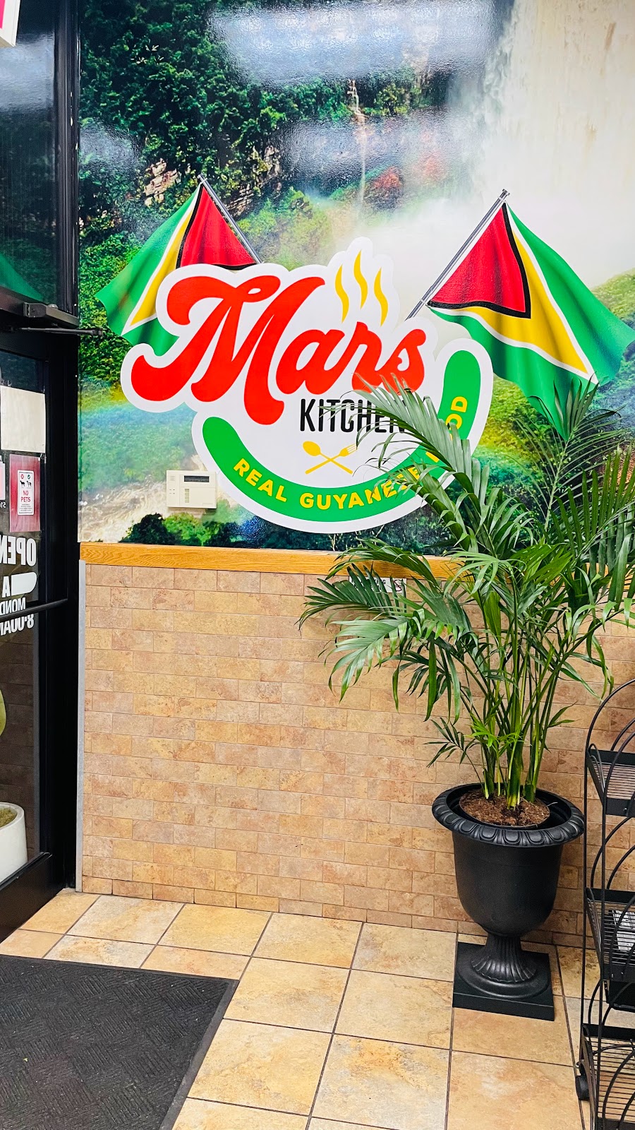 Mars Kitchen & Bar Inc | 10708 Rockaway Blvd, Queens, NY 11417, USA | Phone: (718) 880-2012