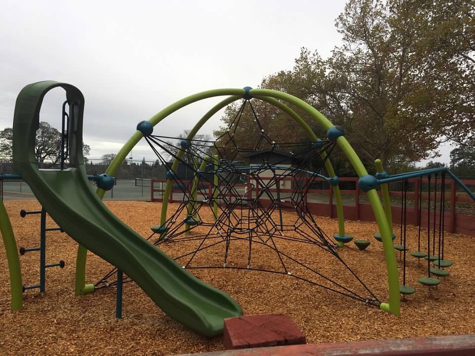 Lew Howard Park | 7001 Baldwin Dam Rd, Folsom, CA 95630, USA | Phone: (916) 355-7200