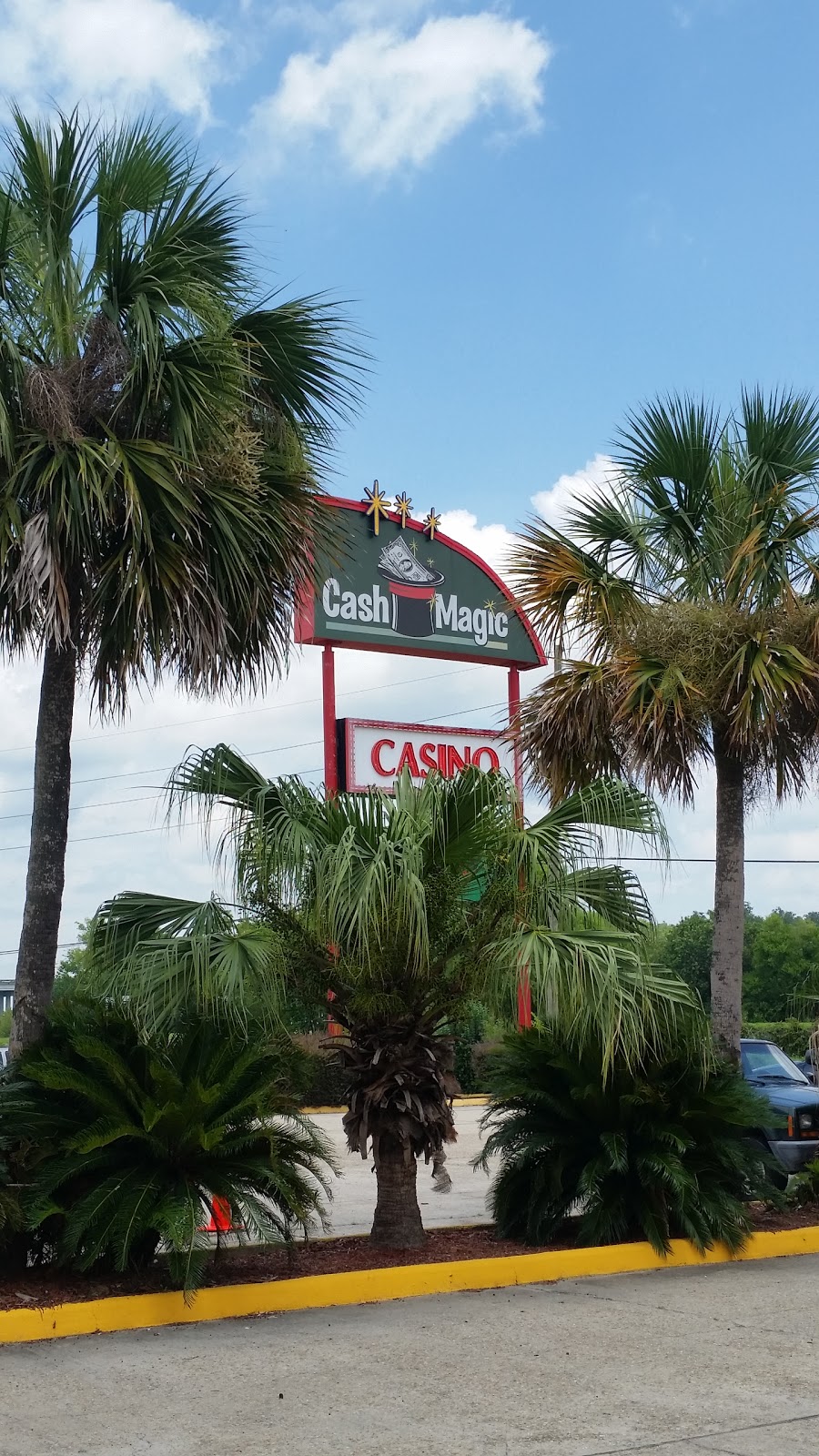 Cash Magic Raceland | 109 S Service Rd, Raceland, LA 70394, USA | Phone: (985) 537-8717