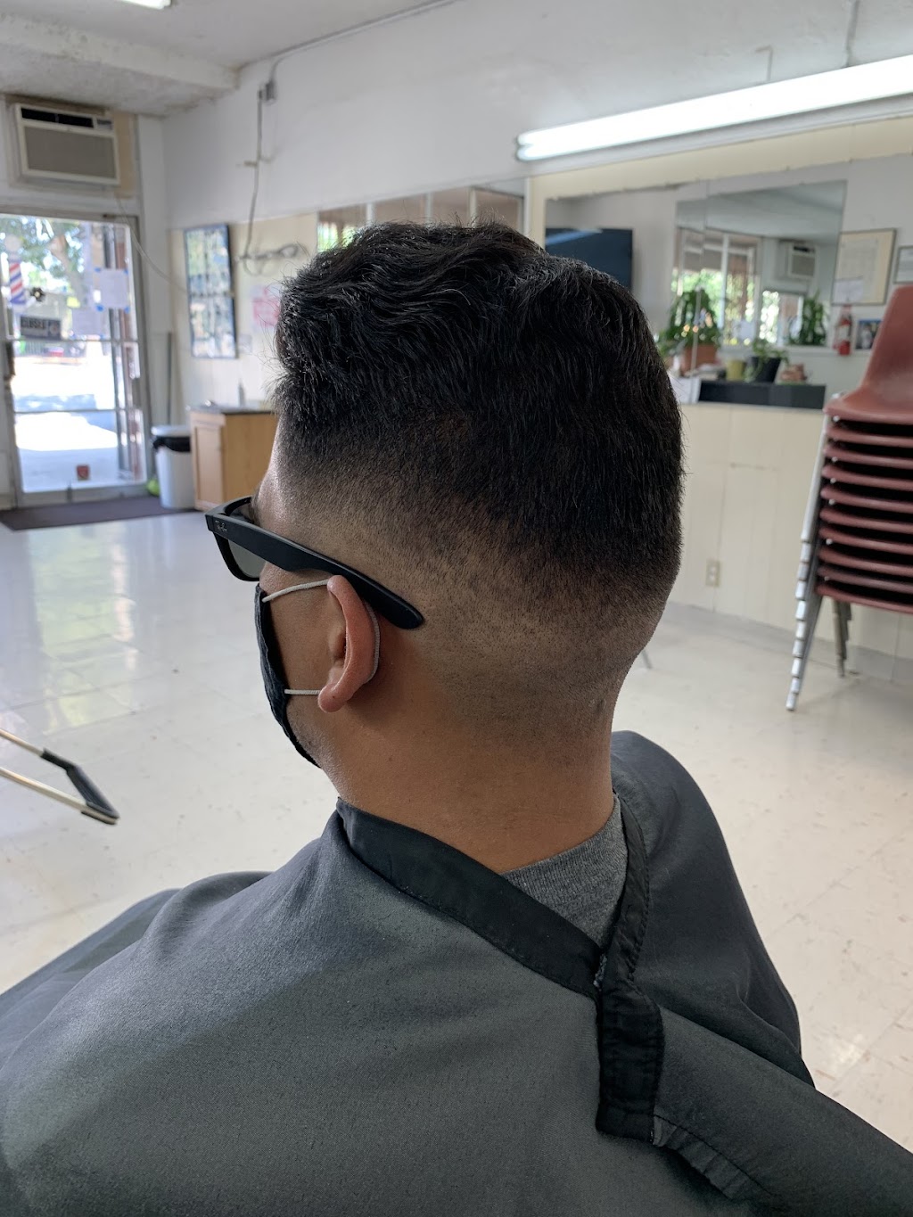 Crystal Scissors Barber & Salon | 975 S Garey Ave, Pomona, CA 91766, USA | Phone: (909) 544-6274