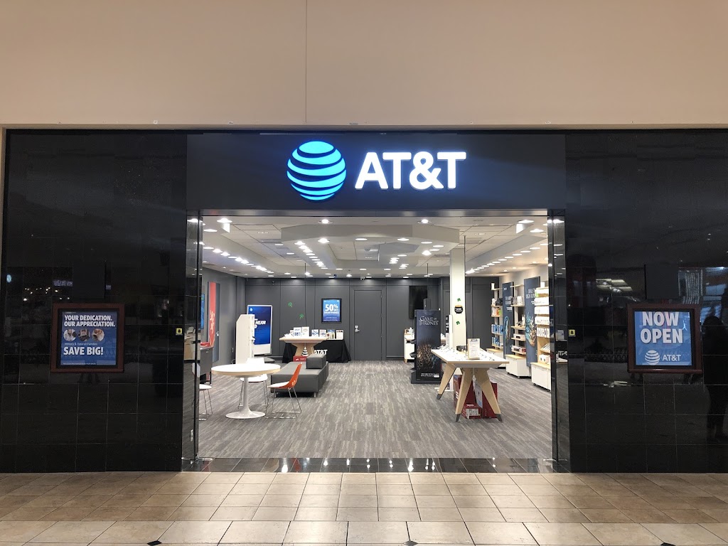 AT&T Store | 7611 W Thomas Rd Fl 1, Phoenix, AZ 85033 | Phone: (623) 299-8742