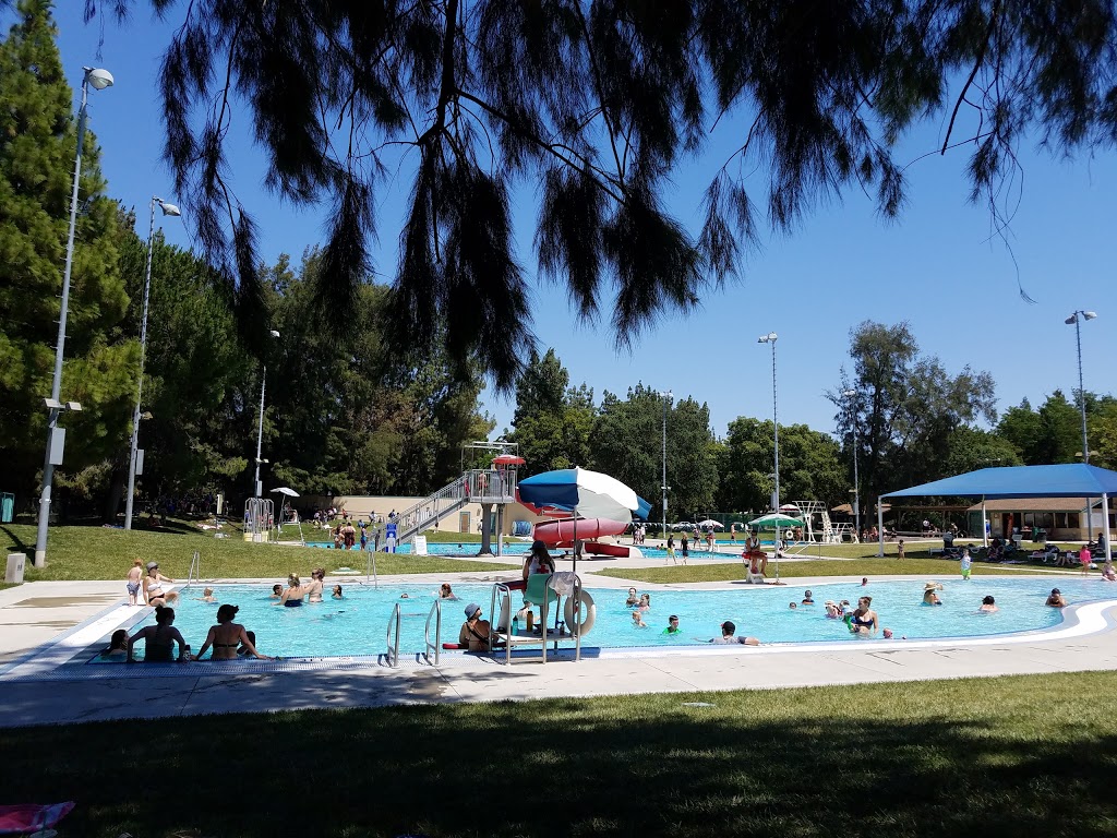 Slide Hill Park | 2850 Temple Dr, Davis, CA 95618, USA | Phone: (530) 757-5626