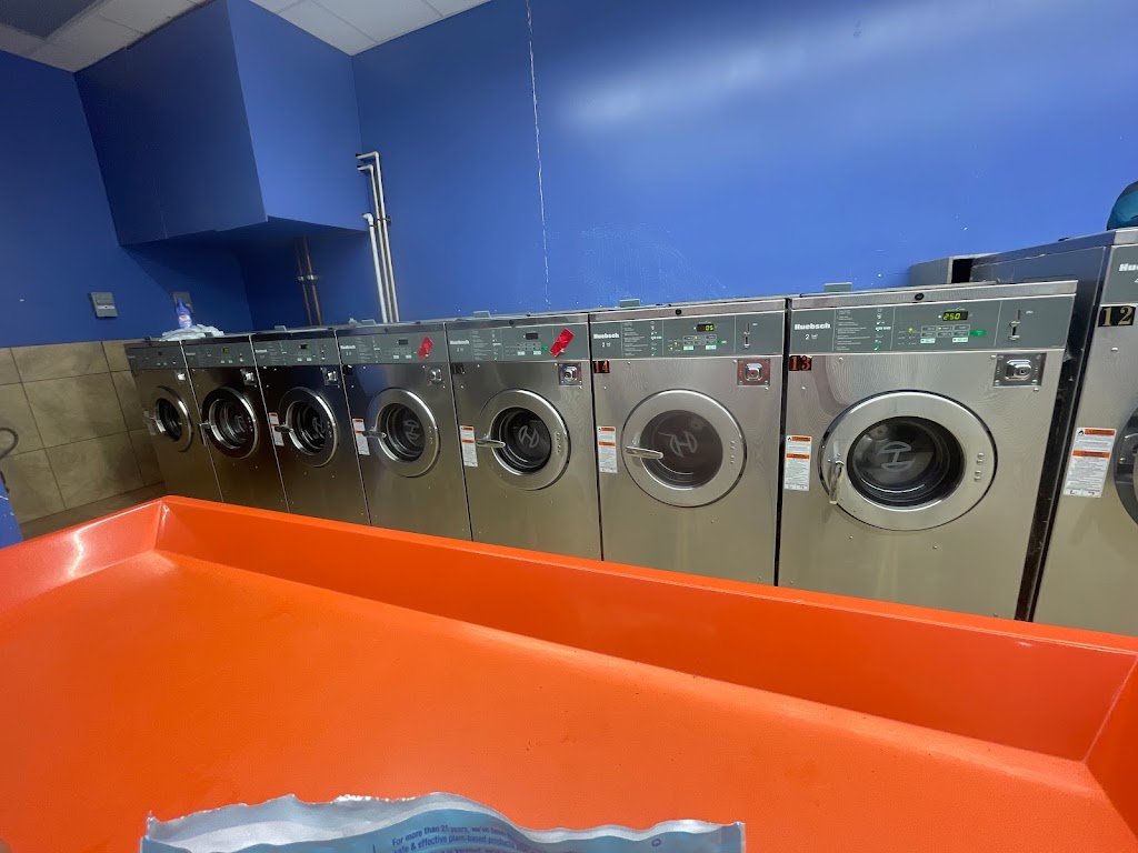 Laundromate | 7200 Elroy Rd, Del Valle, TX 78617, USA | Phone: (512) 247-2700