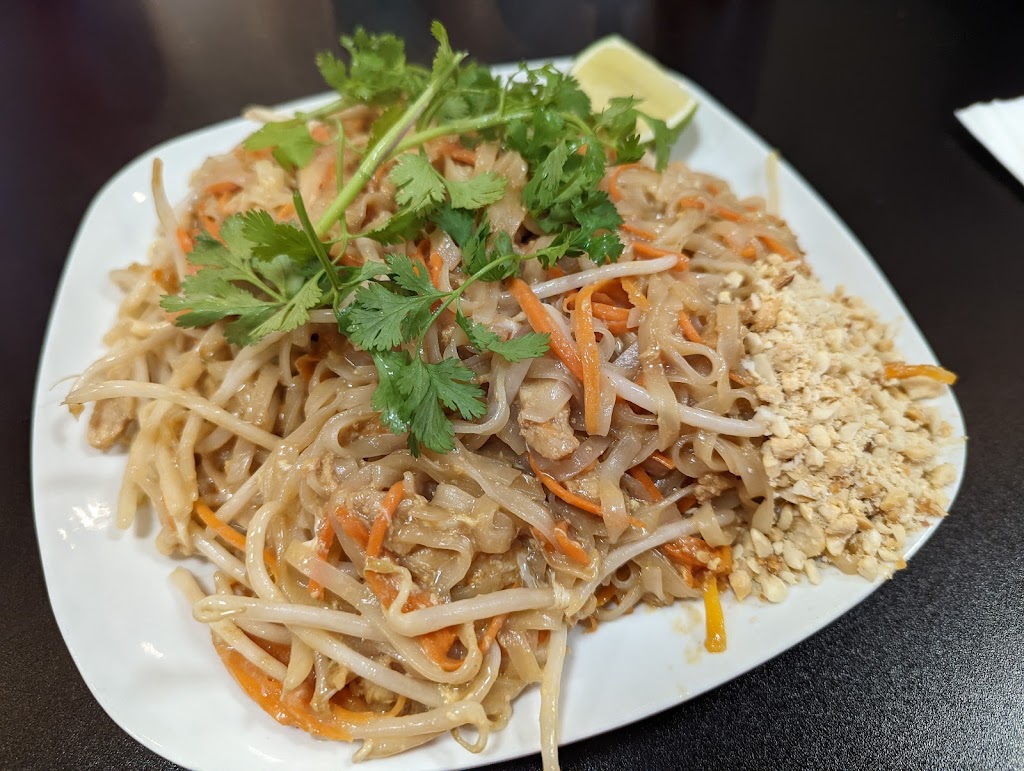 Hungry Lion | Asian Cuisine | 347 N Front St, Woodburn, OR 97071, USA | Phone: (503) 766-9868