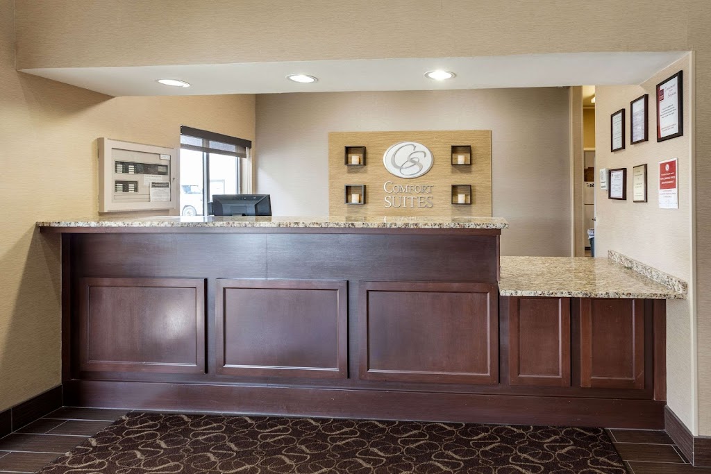 Comfort Suites University | 4231 Industrial Ave, Lincoln, NE 68504 | Phone: (402) 476-8080