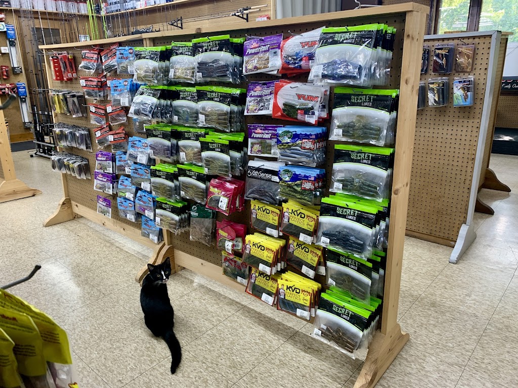 Schwartzs Bait & Tackle | 118 Cicero Rd, Noblesville, IN 46060, USA | Phone: (317) 776-0129