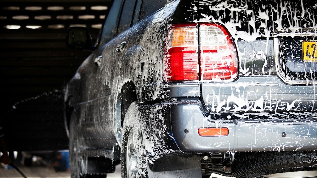 Waterworks Car Wash | 7020 Cooley Lake Rd, Waterford Twp, MI 48327, USA | Phone: (248) 360-4500
