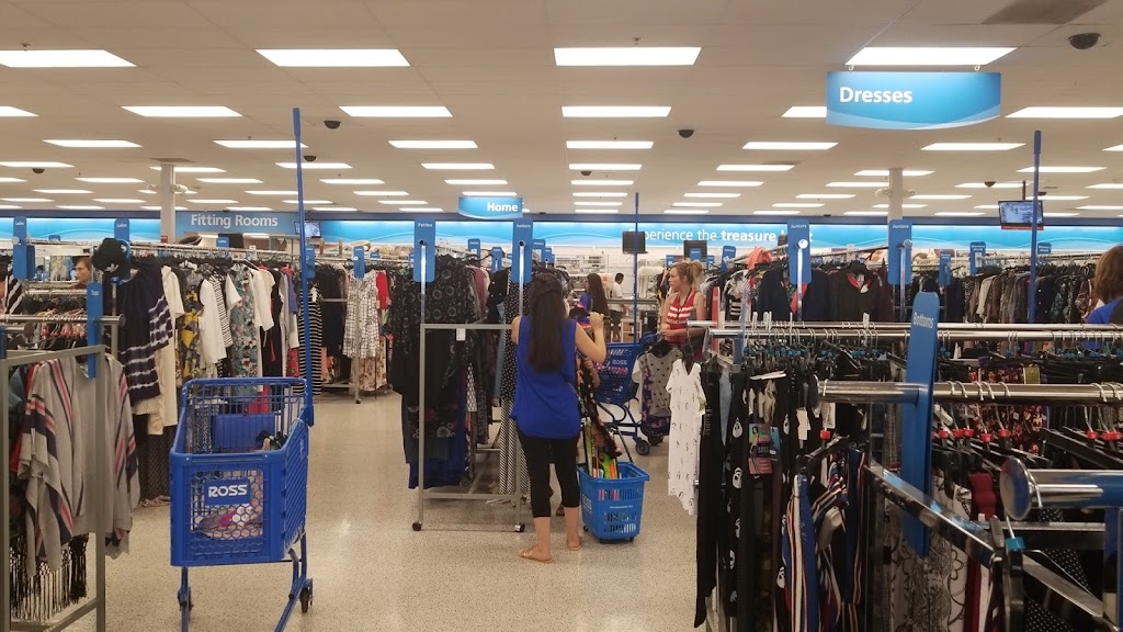 Ross Dress for Less | 6331 SW 3rd St, Oklahoma City, OK 73128, USA | Phone: (405) 491-0116