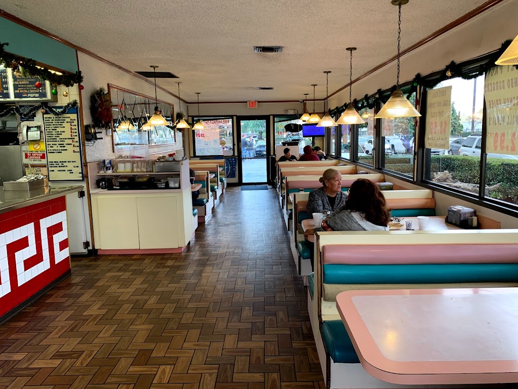 California Burgers | 870 E Washington Blvd, Montebello, CA 90640, USA | Phone: (323) 726-7125