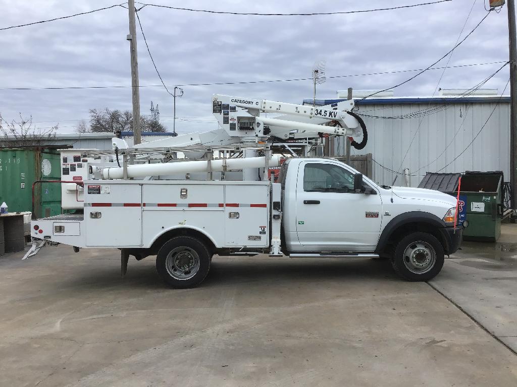 Bucket Trucks Online | 1706 N Stemmons Fwy, Lewisville, TX 75067, USA | Phone: (800) 867-9177