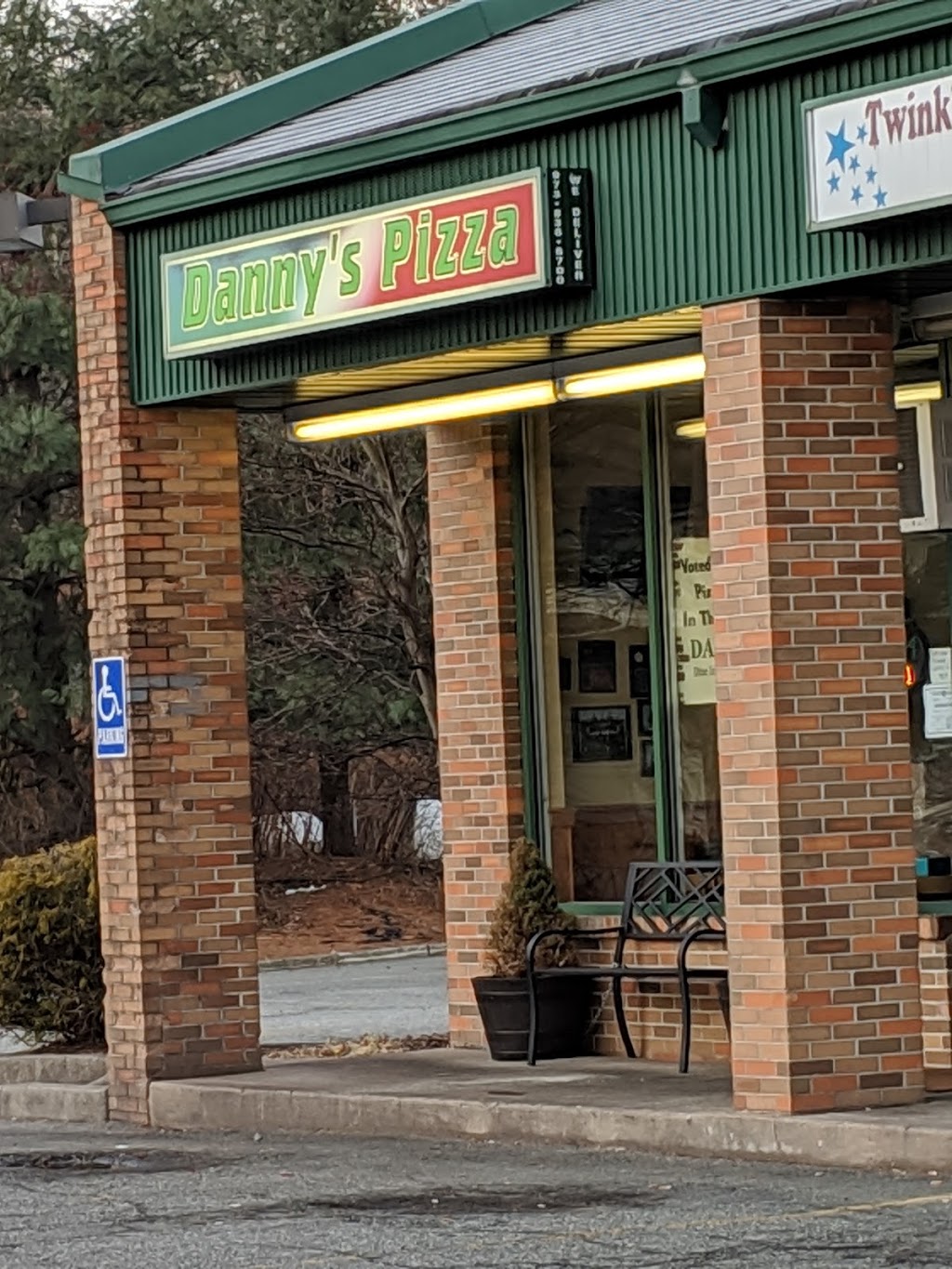 Dannys Pizza | 47 Main St #11, Bloomingdale, NJ 07403, USA | Phone: (973) 838-6700