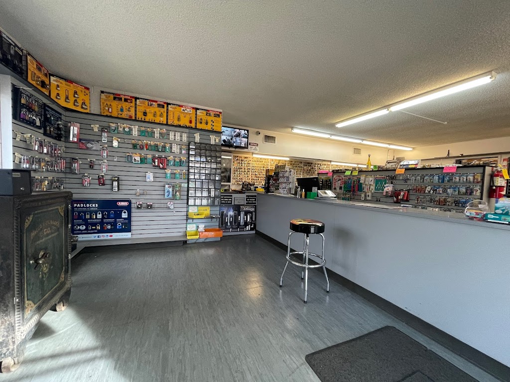 Curleys Key Shop | 306 E Monterey Ave, Pomona, CA 91767, USA | Phone: (909) 622-6716