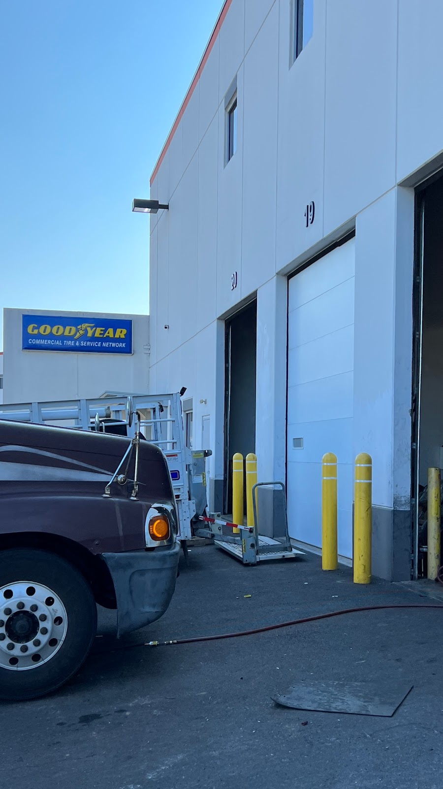 Wingfoot Commercial Tire Systems | 2101 Green Ln, Levittown, PA 19057, USA | Phone: (215) 945-7790