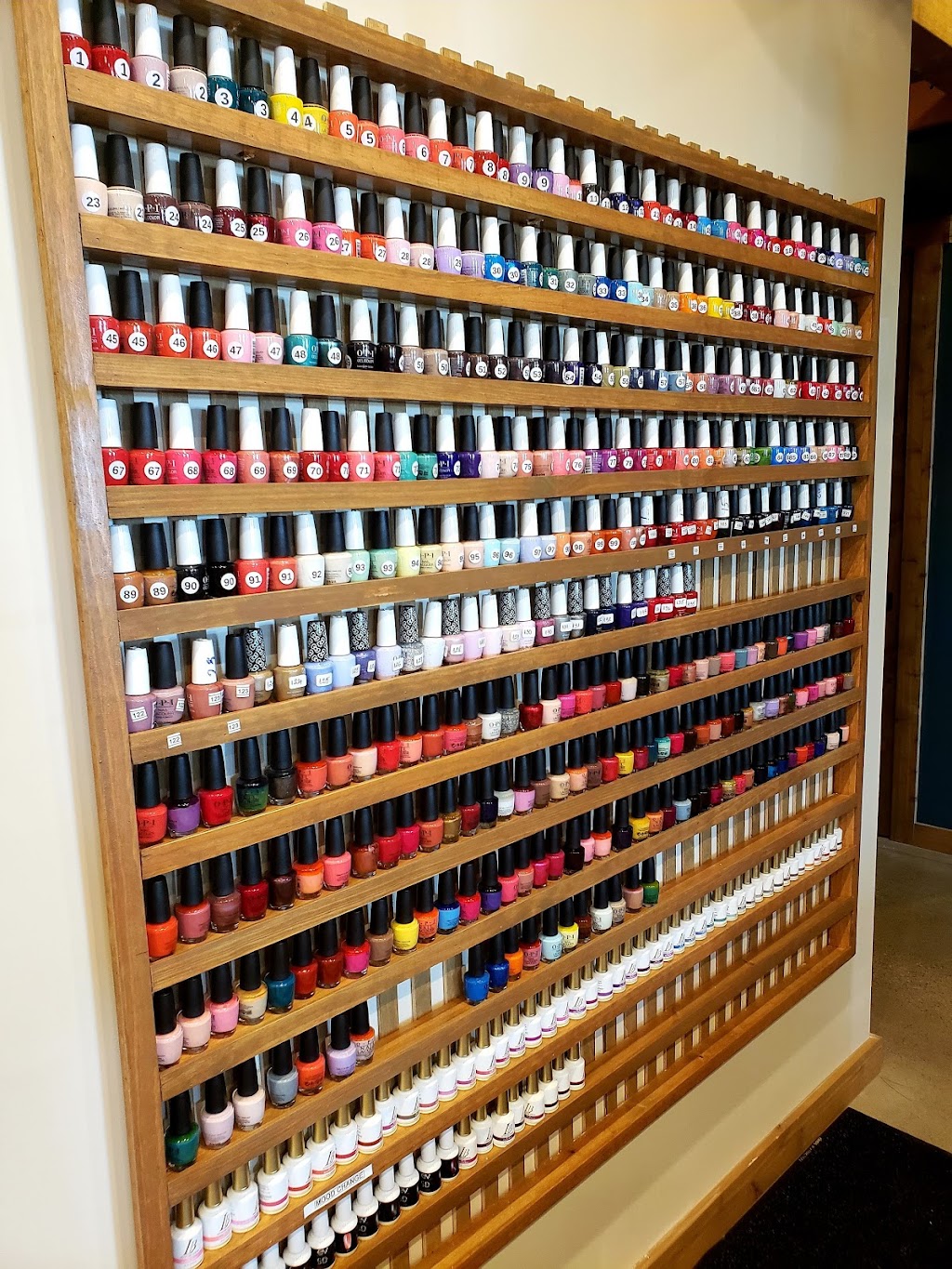 Gaia Nail and Salt Cave | 4161 Heritage Center Dr #300, Copley, OH 44321, USA | Phone: (234) 466-7063