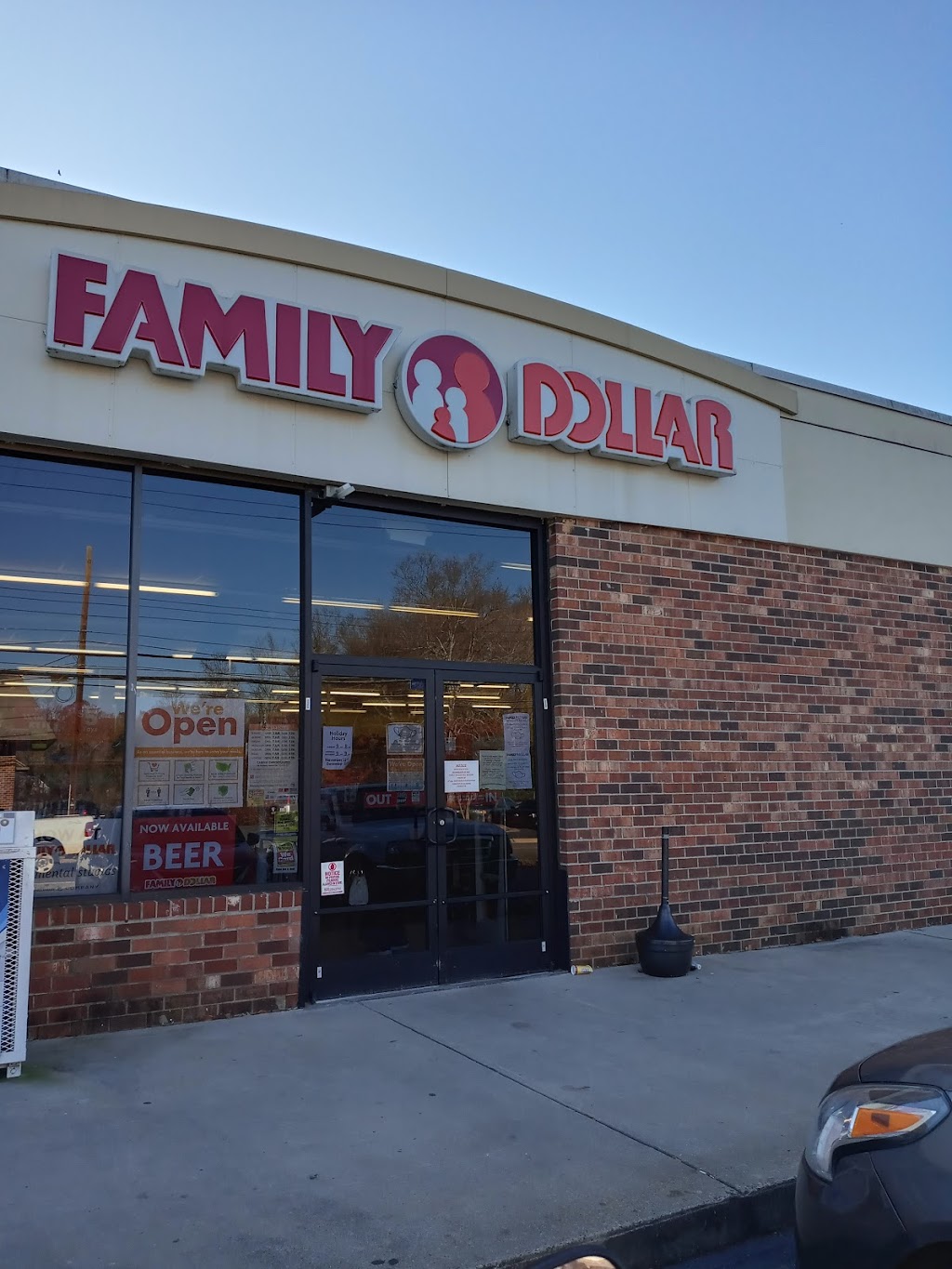 Family Dollar | 196 Wilkesboro St, Mocksville, NC 27028, USA | Phone: (336) 936-6068