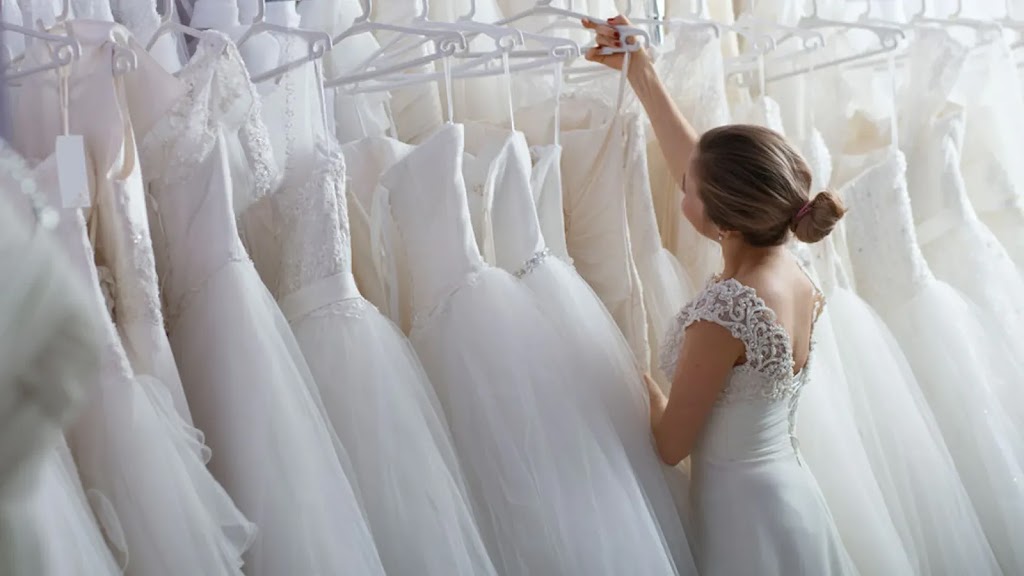 Sundays Bridal | 6856 Boulevard 26, Richland Hills, TX 76180, USA | Phone: (214) 881-1242