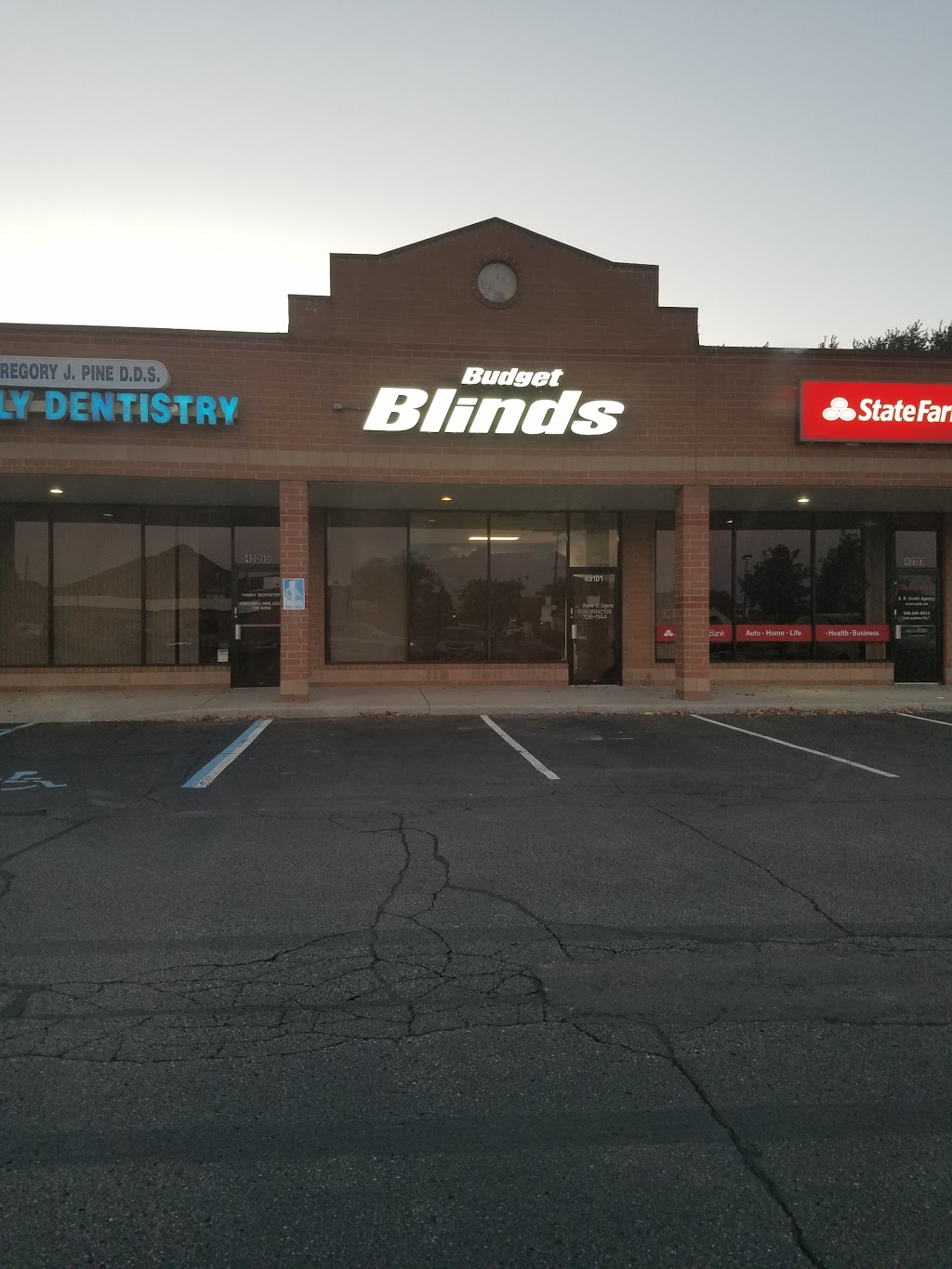 Budget Blinds of Macomb | 49101 Schoenherr Rd, Shelby Township, MI 48315, USA | Phone: (810) 671-0440