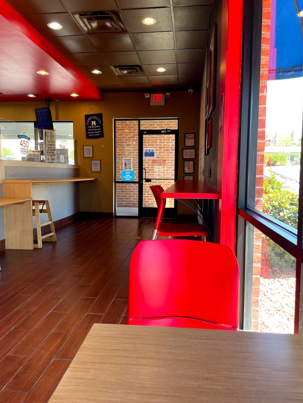 Dominos Pizza | 6633 N Mesa St Ste 105, El Paso, TX 79912, USA | Phone: (915) 585-9500