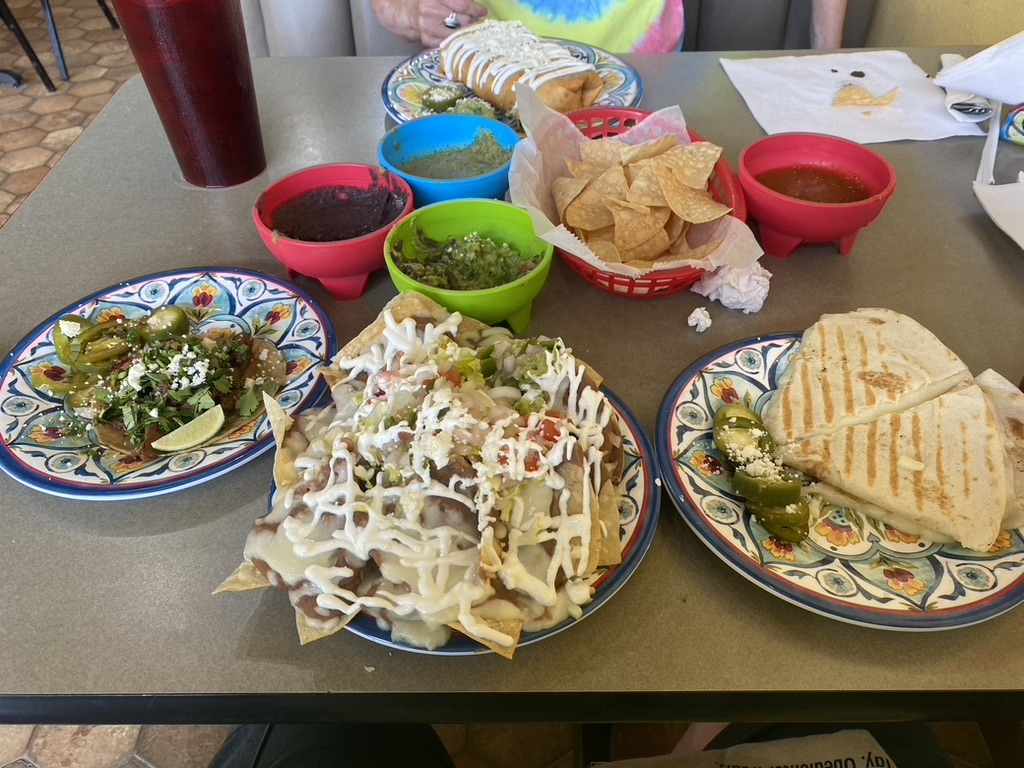 Mama Tinas Mexican Kitchen | 417 W Broadway Ave, McLoud, OK 74851, USA | Phone: (405) 439-9467